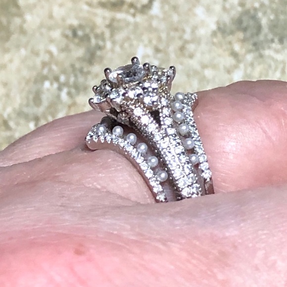 🚨50% off! Delicate Pearl, 5A CZs & Sterling 2 ring guard set! See all pictures - Picture 12 of 16